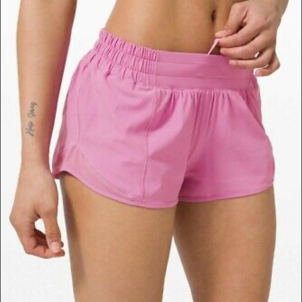RARE MAGENTA LULULEMON SHORTS 6 2.5 INCH HOTTY HOT